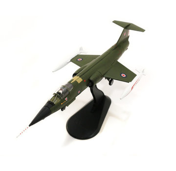 Hobby Master CF104 Starfighter 1 CAG Canadian Forces 1964 1:72 with stand