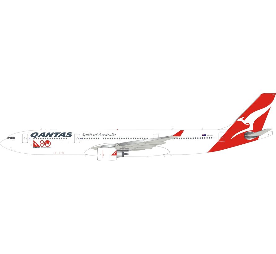 A330-300 QANTAS 80 VH-QPA 1:200 with stand