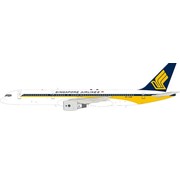 InFlight B757-200 Singapore Airlines 9V-SGM 1:200 with stand