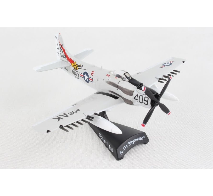 A-1H Skyraider Papoose Flight AK-409 US Navy 1:110 with stand