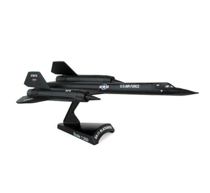 SR71 Blackbird USAF 17375 1:200 with stand