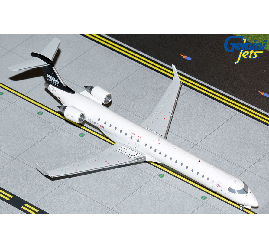 CRJ900ER Mesa Airlines N942LR 1:200