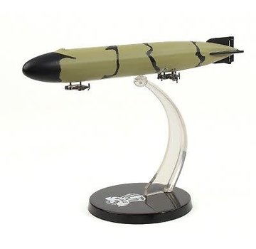 Wings of the Great War P-Class Zeppelin LZ41 (L11) 1Germany, 1915 1:700 with stand +preorder+