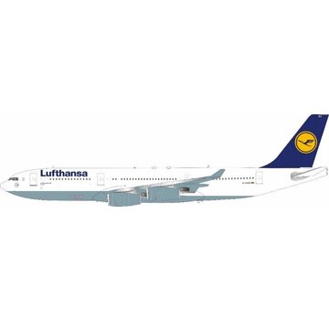 InFlight A340-200 Lufthansa Essen old livery D-AIBD 1:200 with stand (2nd)