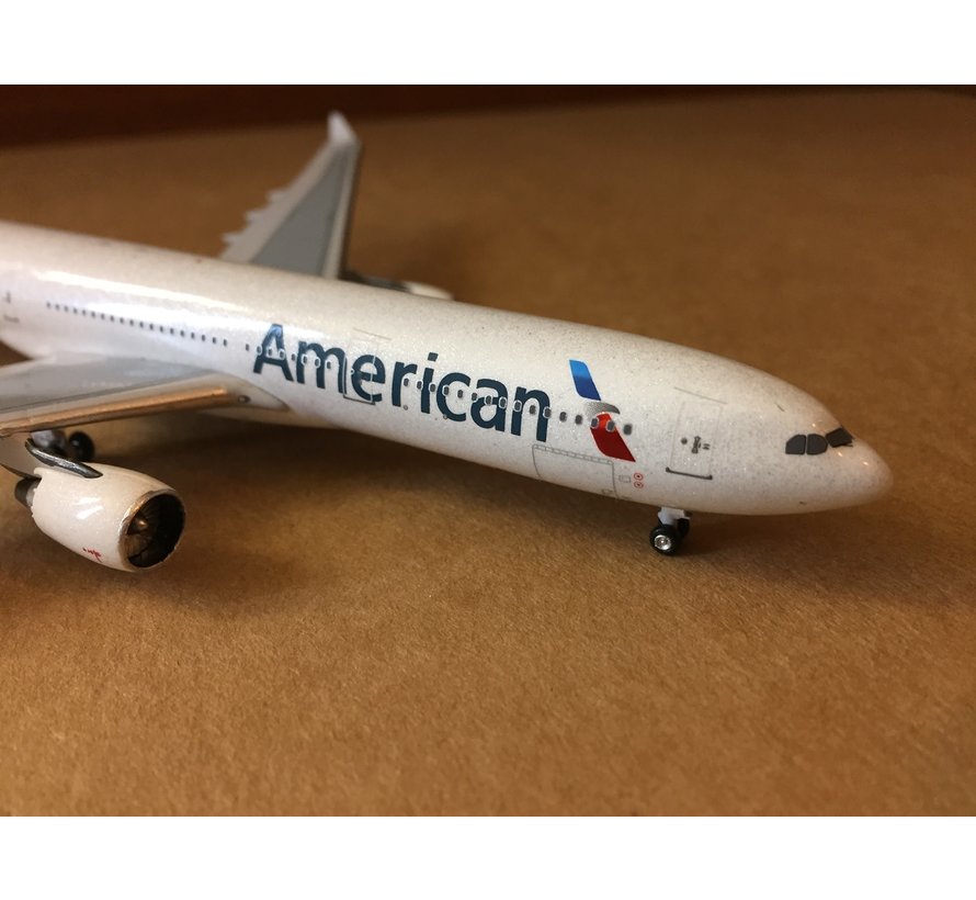 Aeroclassics A330-300 American N277AY 2013 livery 1:400**Used**