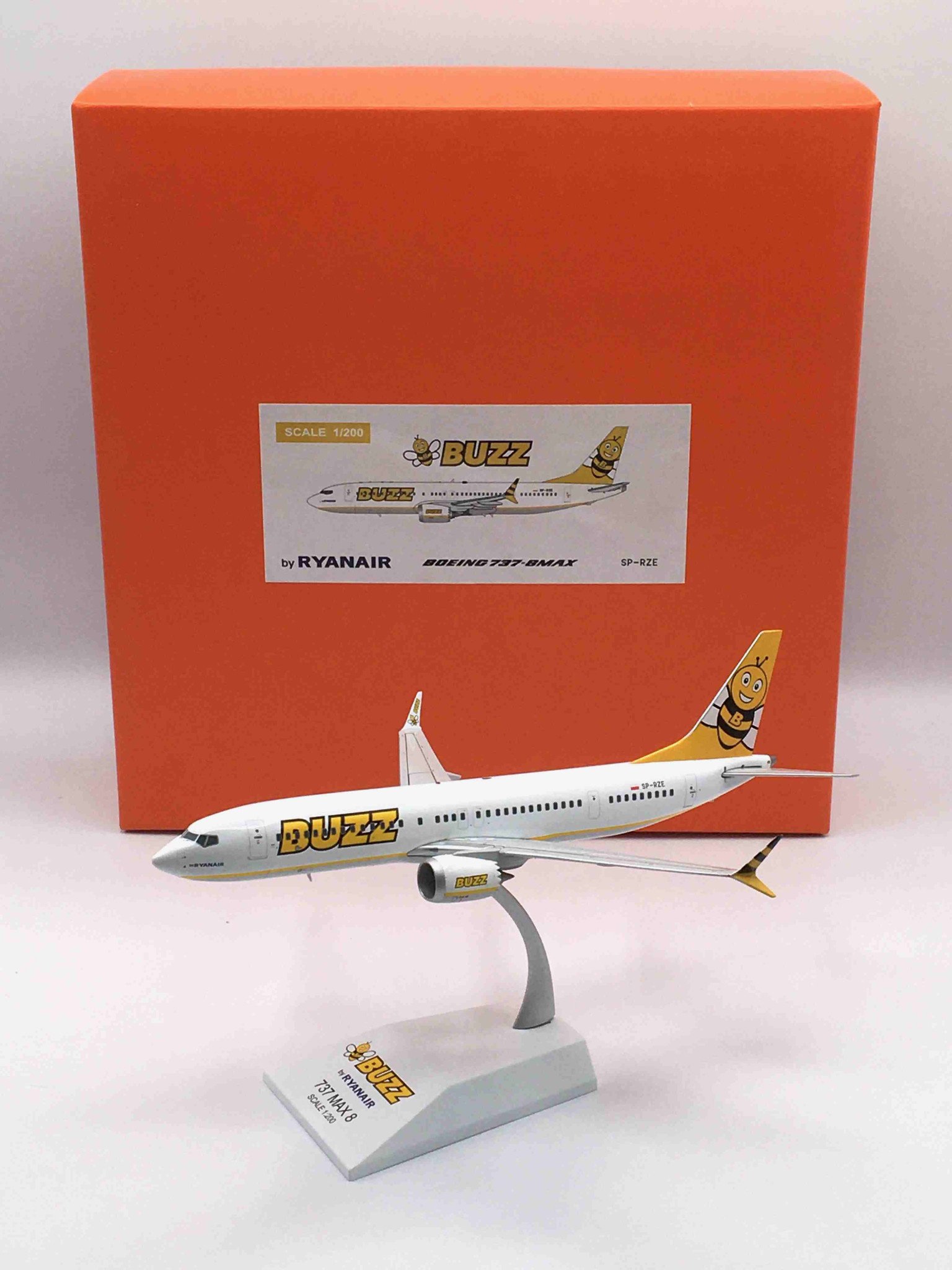 Jcwings Buzz 737MAX8 SP-RZB 1/200-