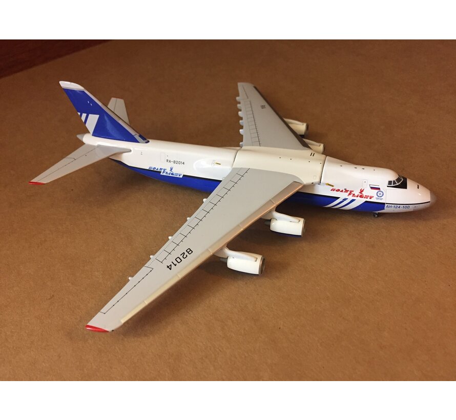 AN124 Polet Aviakompania RA-82014 1:400**Discontinued**