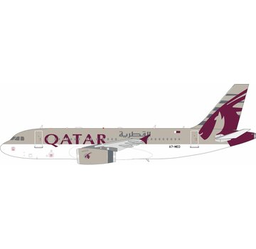 InFlight A319ACJ Qatar Amiri Flight A7-MED 1:200 with stand