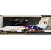 JC Wings B737-8 MAX Malaysia Airlines 9M-MVA 1:200 with stand