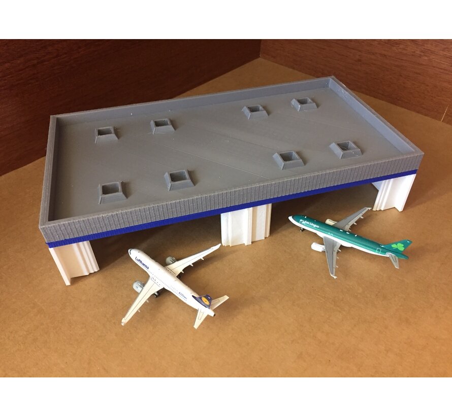 Double Hangar with flat roof and skylights, 3D printed 1:400
