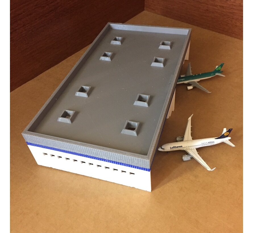 Double Hangar with flat roof and skylights, 3D printed 1:400