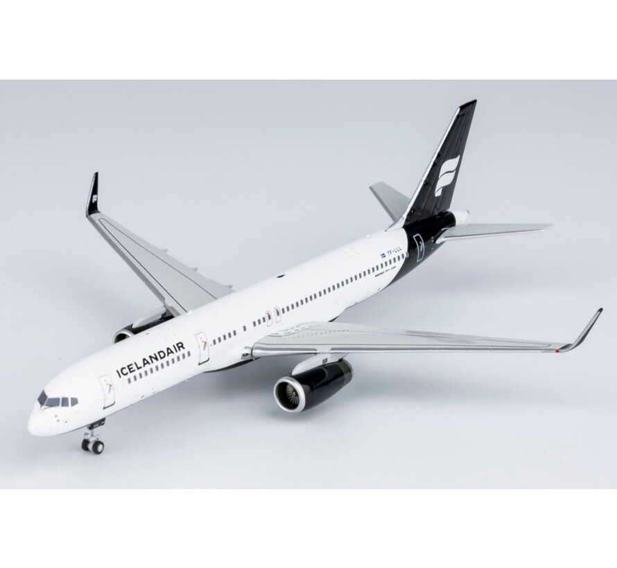 B757-200W Icelandair new livery 2022 TF-LLL 1:400 winglets