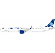 InFlight A321neo United Airlines Blue evolution livery 1:200 with stand