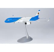 NG Models B757-200 Argentina Air Force new livery ARG-01 1:200 with stand