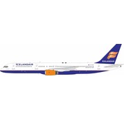 InFlight B757-200 Icelandair old livery TF-FIP 1:200 with stand  +preorder+