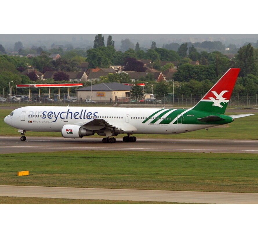 B767-300ER Air Seychelles old livery S7-FCS 1:400 +preorder+
