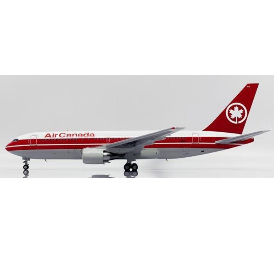 B767-200ER Air Canada twin stripe livery C-GDSS 1:200 with stand