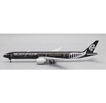 JC Wings B777-300ER Air New Zealand All Blacks ZK-OKQ 1:400 (2nd release)