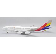 JC Wings B747-400M Asiana Airlines 2006 livery HL7421 1:200 with stand