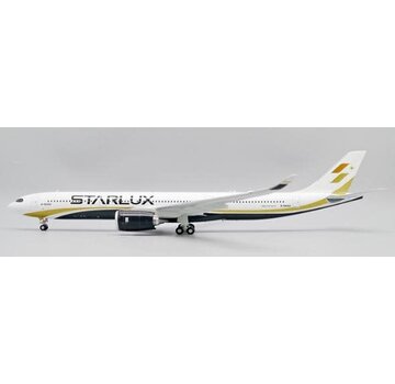 JC Wings A330-900neo Starlux Airlines  B-58302 1:200 with stand