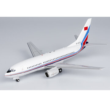 NG Models B737-700 BBJ PLA Air Force B-4025 1:200 CFM56 engines +NEW MOULD+