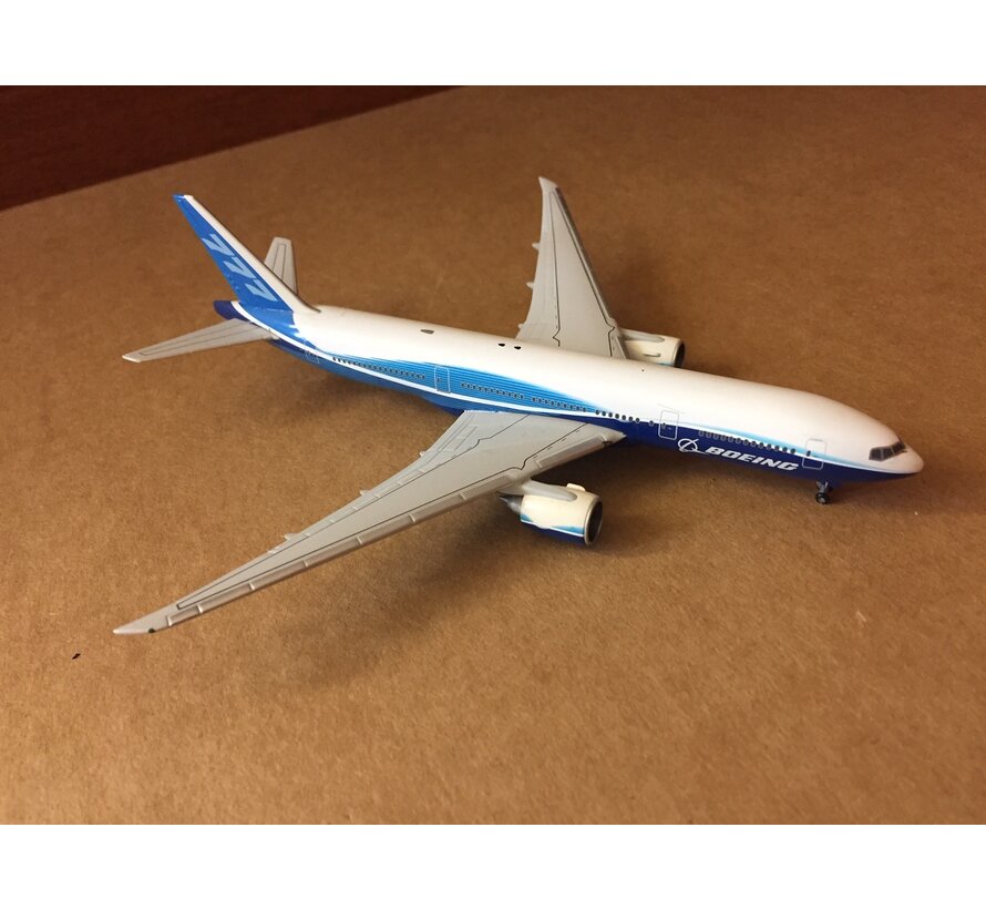 B777-200LR Boeing House Colours N60659 1:400**Discontinued**