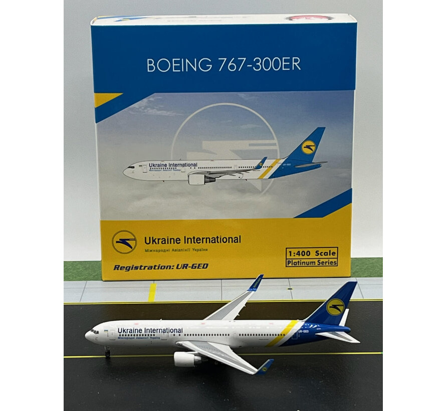 B767-300ER Ukraine International Airlines UR-GED 1:400