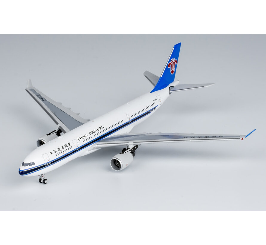 A330-200 China Southern Airlines B-6531 Pratt & Whitney engines 1:400 +Ultimate Collection+