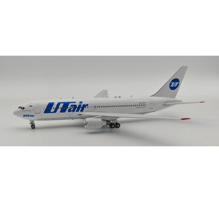 B767-200ER UTair Aviation RA-73081 1:200
