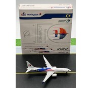 JC Wings B737-8 MAX Malaysia Airlines 9M-MVA 1:400