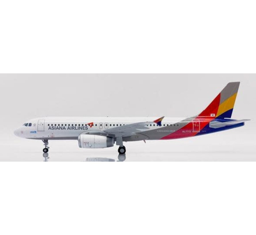A320 Asiana Airlines 2006 livery HL7772 1:200 with stand