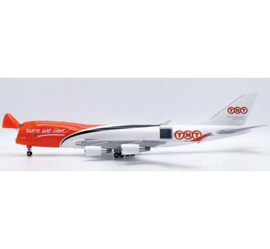 B747-400F TNT Express OO-THA 1:200 Interactive Series with stand