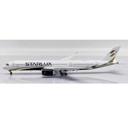 JC Wings A350-900XWB Starlux Airlines B-58502 1:400 (3rd release) +NSI+ *Pre-Order