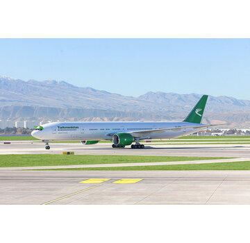 Phoenix Diecast B777-300ER Turkmenistan Airlines EZ-A781 1:400 +pre-order+