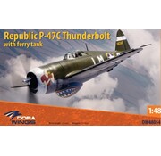 DoraWings Republic P-47C Thunderbolt with Ferry Tank 1:48