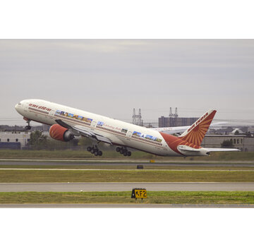 JC Wings B777-300ER Air India Celebrating India VT-ALN 1:400 **Discontinued**