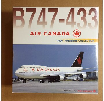 Dragon B747-400 Air Canada C-GAGN Green Tail w/Chinese script 1:400**Discontinued**