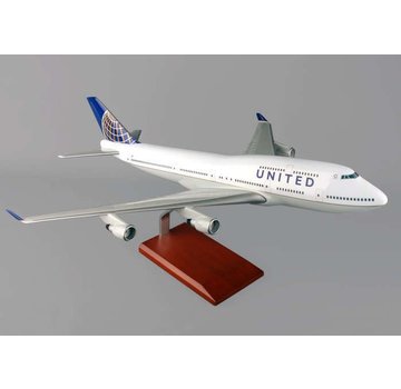 B747-400 United NC10 1:100 resin with stand