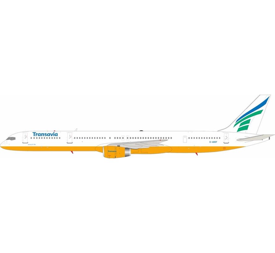 B757-300 Transavia Airlines Monarch hybrid D-ABOF 1:200 with stand