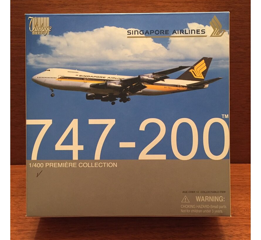 B747-200 Singapore 9V-SQJ 1980's livery 1:400 *Collection Sale