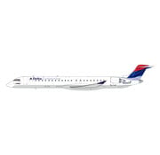 Gemini Jets CRJ900ER SkyWest Airlines Delta Connection Colors in Motion/wavy livery N806SK 1:400