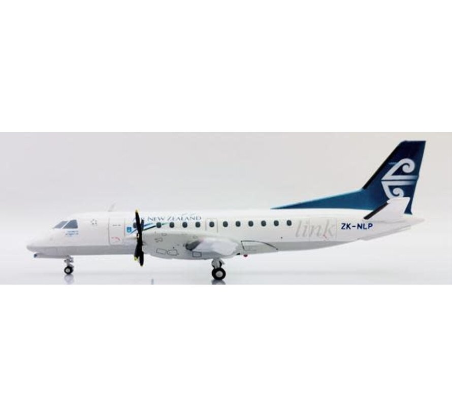 Saab SF340AAir New Zealand Link old livery ZK-NLP 1:200 with stand *Pre-Order
