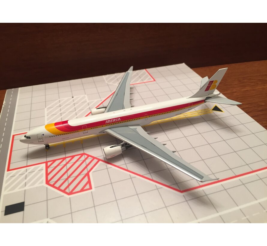 A330-300 Iberia EC-LXK 1:400 *Collection Sale