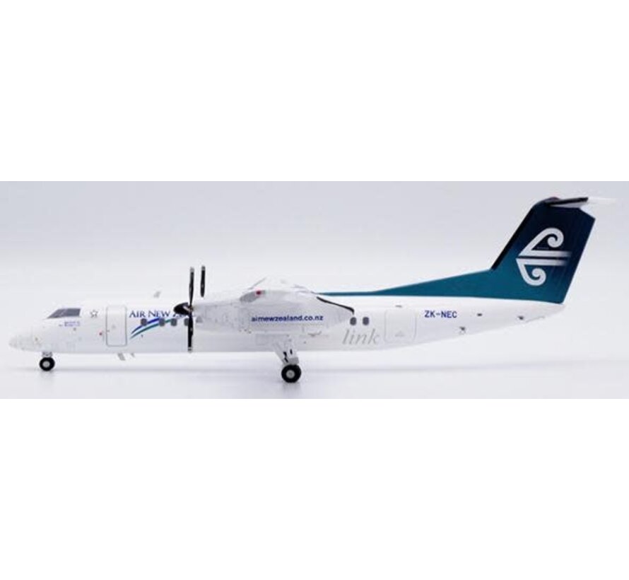 DHC-8-300 Air New Zealand old livery ZK-NEC 1:200 with stand  +NEW ARRIVAL+