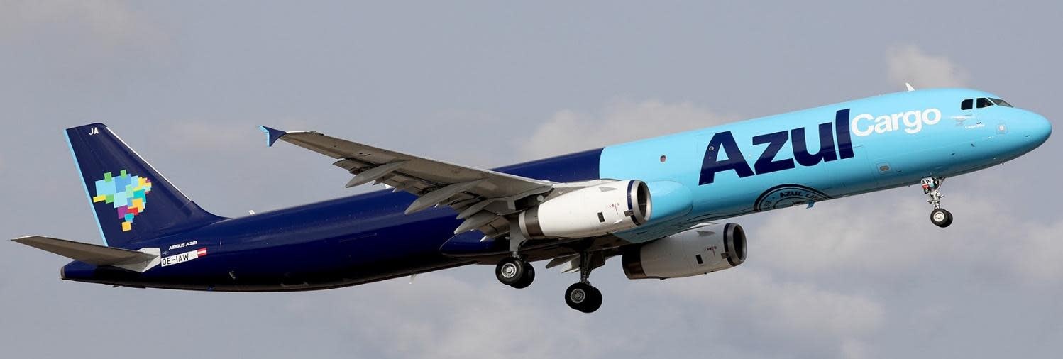 Airbus A321P2F package freighter Azul Cargo PS-AJA 1:400 - avworld.ca