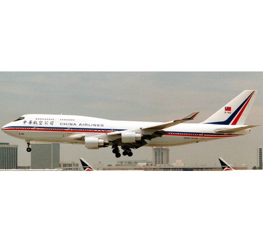 B747-400 China Airlines old livery B-162 1:200 flaps down with stand *Pre-Order