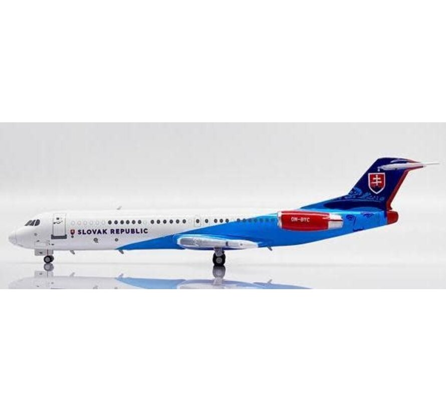 Fokker F100 Slovakia Government Flying Service OM-BYC 1:400 +new arrival+
