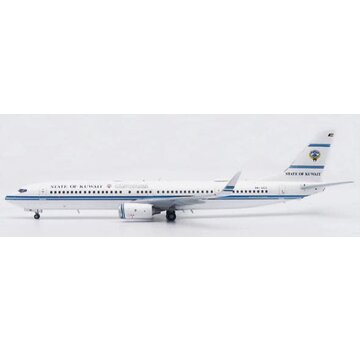 JC Wings B737-900ER State of Kuwait 9K-GCC 1:200 with stand