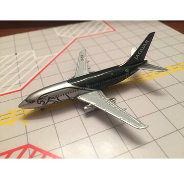 SMA[Seattle Model Aircraft] B737-200 Ryanair EI-CJE 'Jaguar' colours 1:400 *Collection Sale
