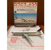 Dragon B767-400 Delta N826MH Interim colours 1:400 *Collection sale